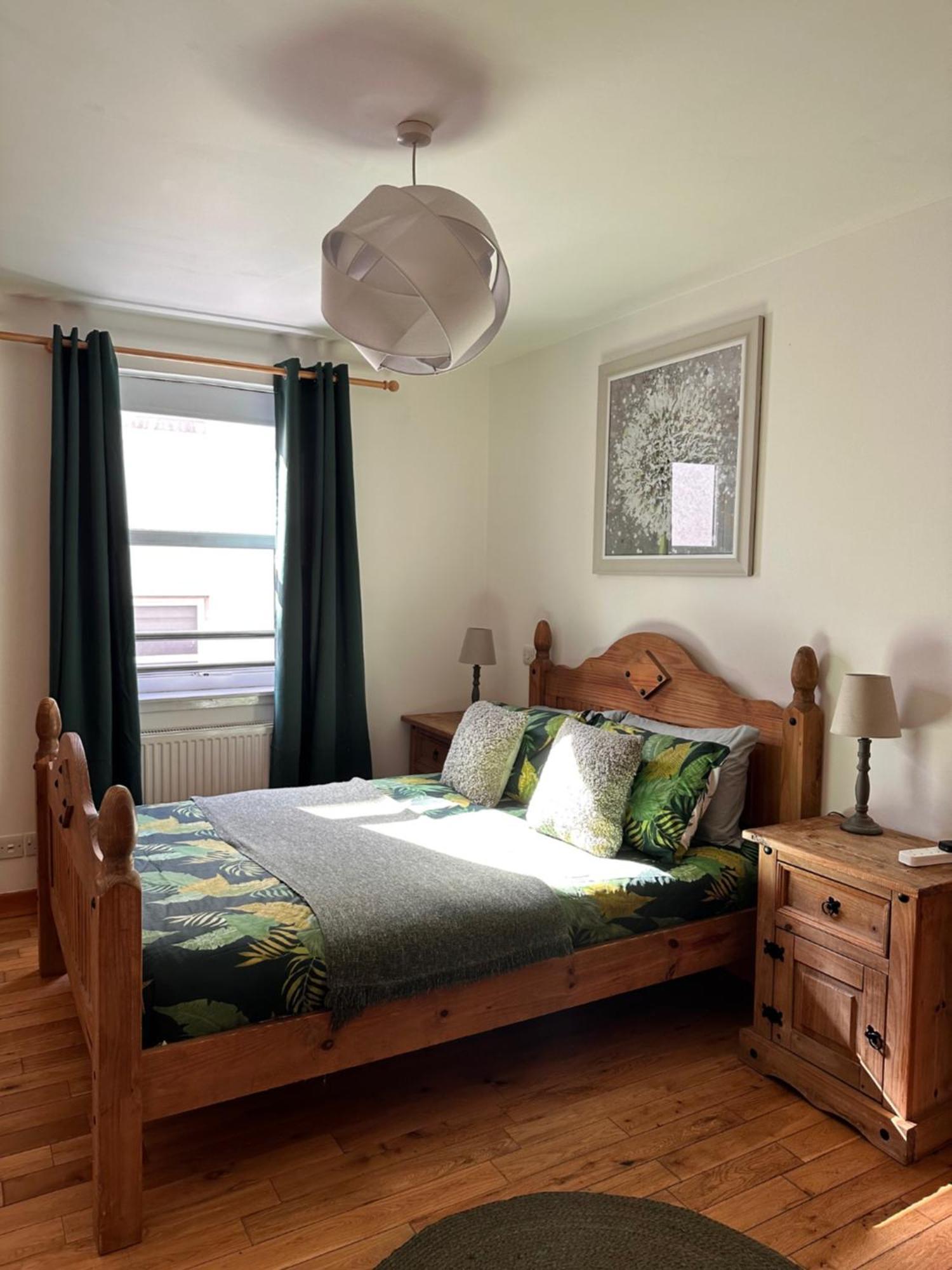 City Centre Apartment Next To Bus And Train Station Inverness Zewnętrze zdjęcie